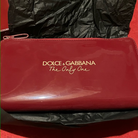 Brand New Women Dolce Gabbana The Only One Red Wallet - Picture 2 of 4